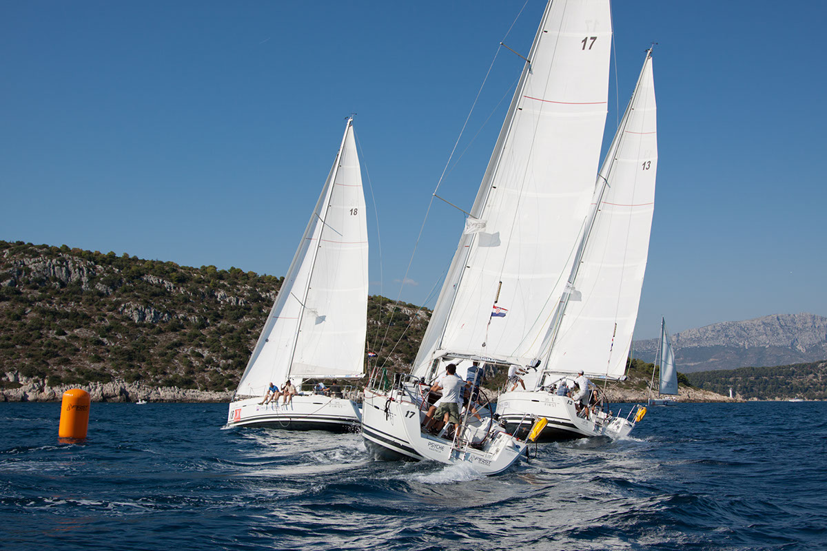 It regatta 2012 7208