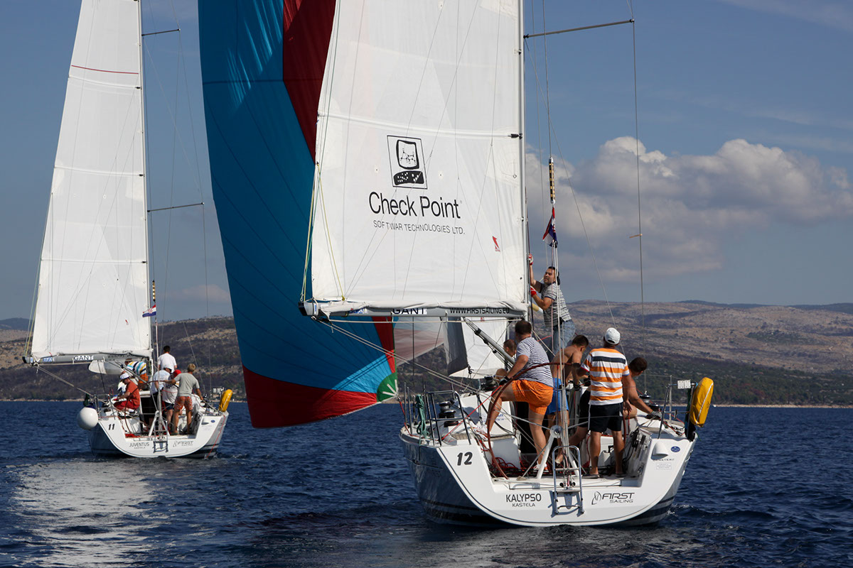 It regatta 2012 7688